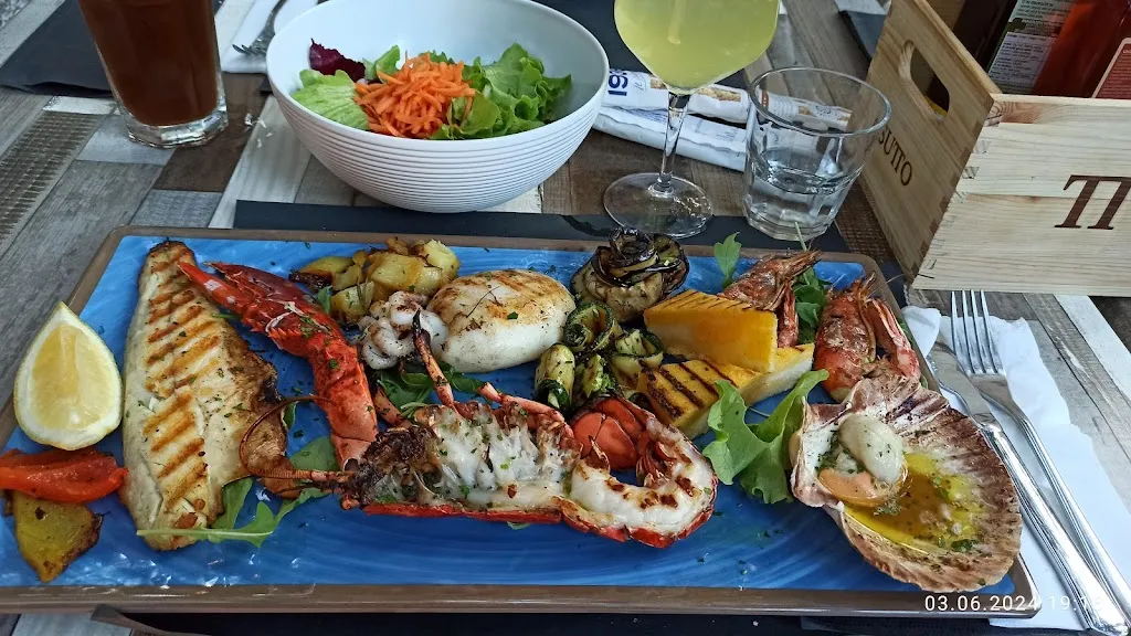 Ristorante pizzeria weinstube restaurant in Rosolina