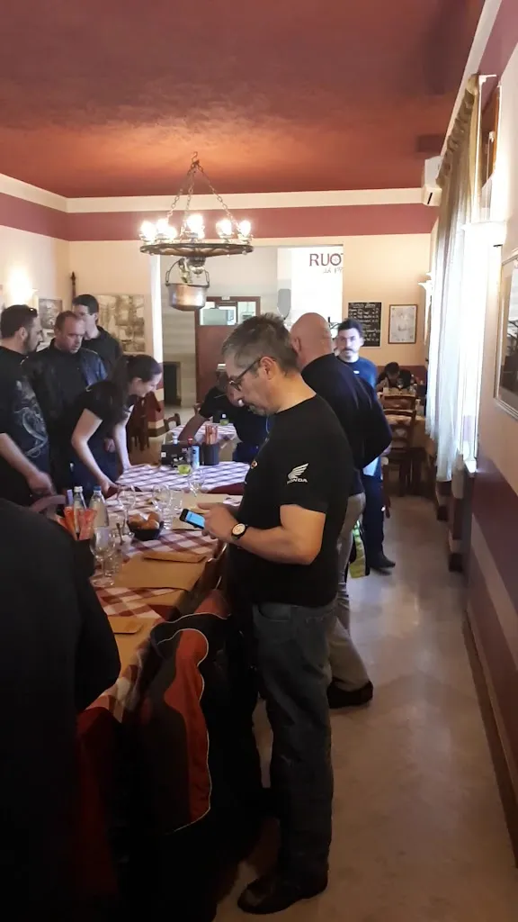 Pizzeria Ruota_San Giovanni Ilarione_slider_image_2