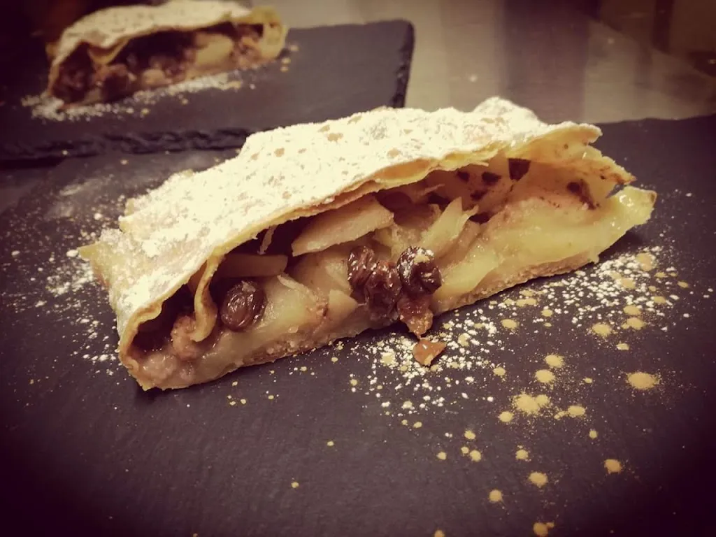 La Taverna Ristopub Pizzeria restaurant in San Giovanni Ilarione