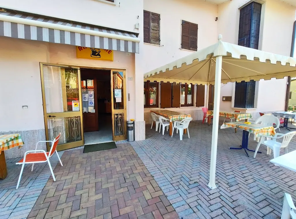 ANTICA TRATTORIA PIZZERIA S.VALENTINO restaurant in San Mauro di Saline