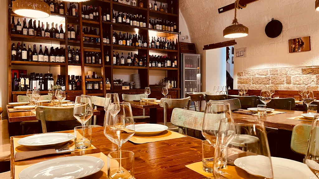 Vinavev - Osteria Contemporanea restaurant in Provincia di Barletta - Andria - Trani