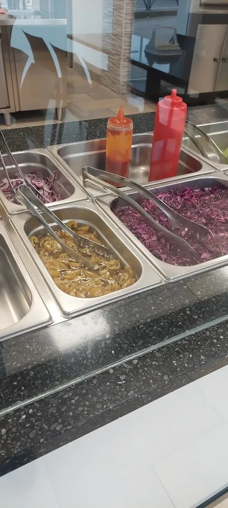 Дмитрий Максимов (Предприниматель)_Kebab Pizza Grill_San Martino di Lupari_review