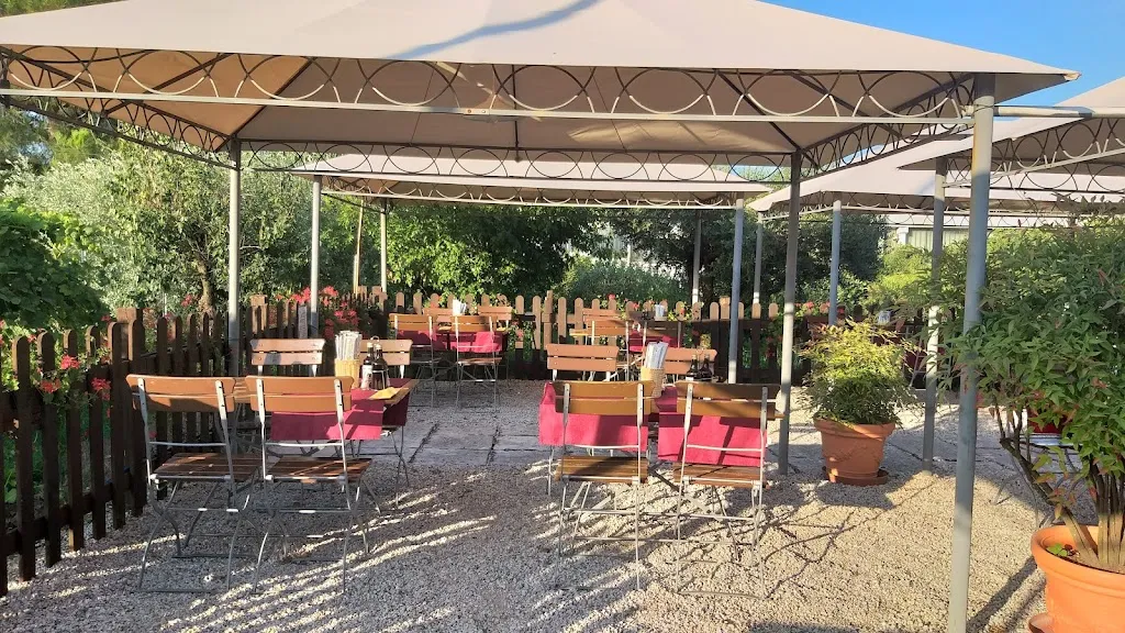 Birreria Der Platz_San Pietro in Gu_slider_image_1