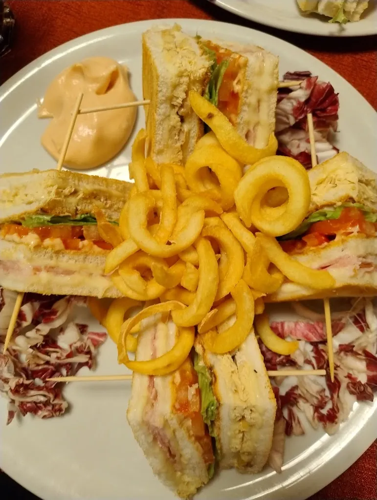 Birreria Der Platz_San Pietro in Gu_slider_image_3