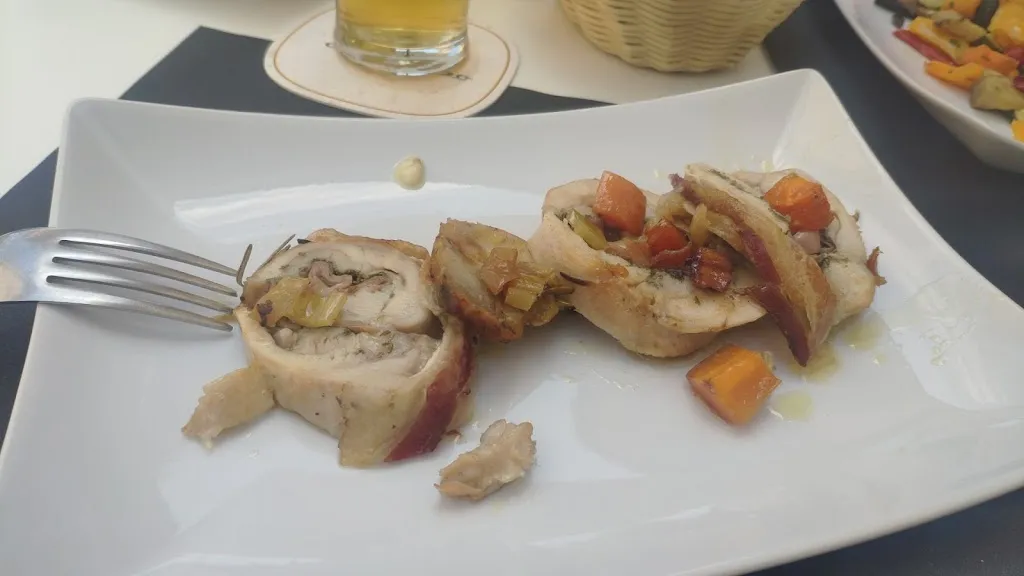 Juancar Ruiz Prado_EIGHT AND A HALF CAFE '_San Pietro in Gu_Bewertung