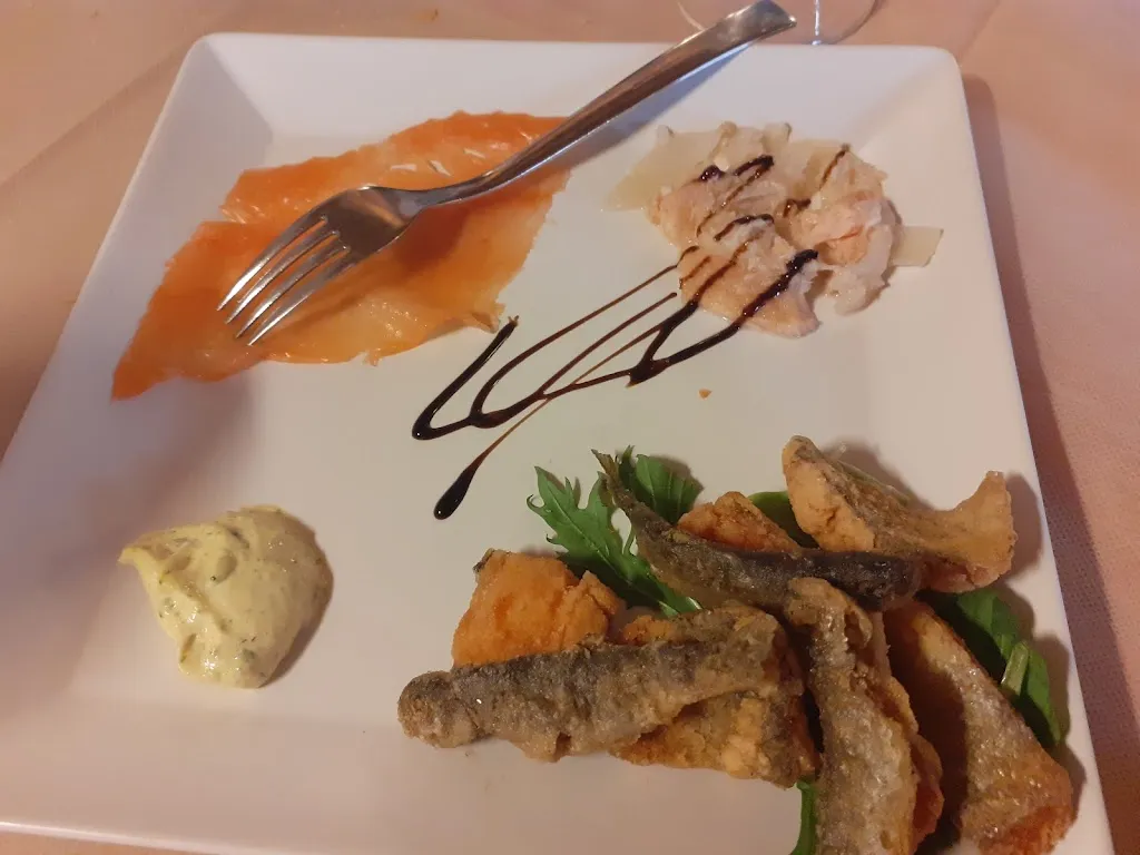 Menu_Lago Azzurro ristorante pizzeria parco giochi_San Pietro Mussolino_image_9