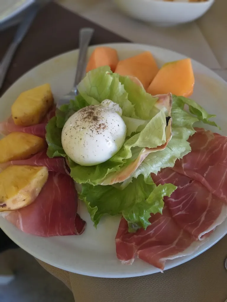 Dominika gościniak_dalla Tella_Sanguinetto_review