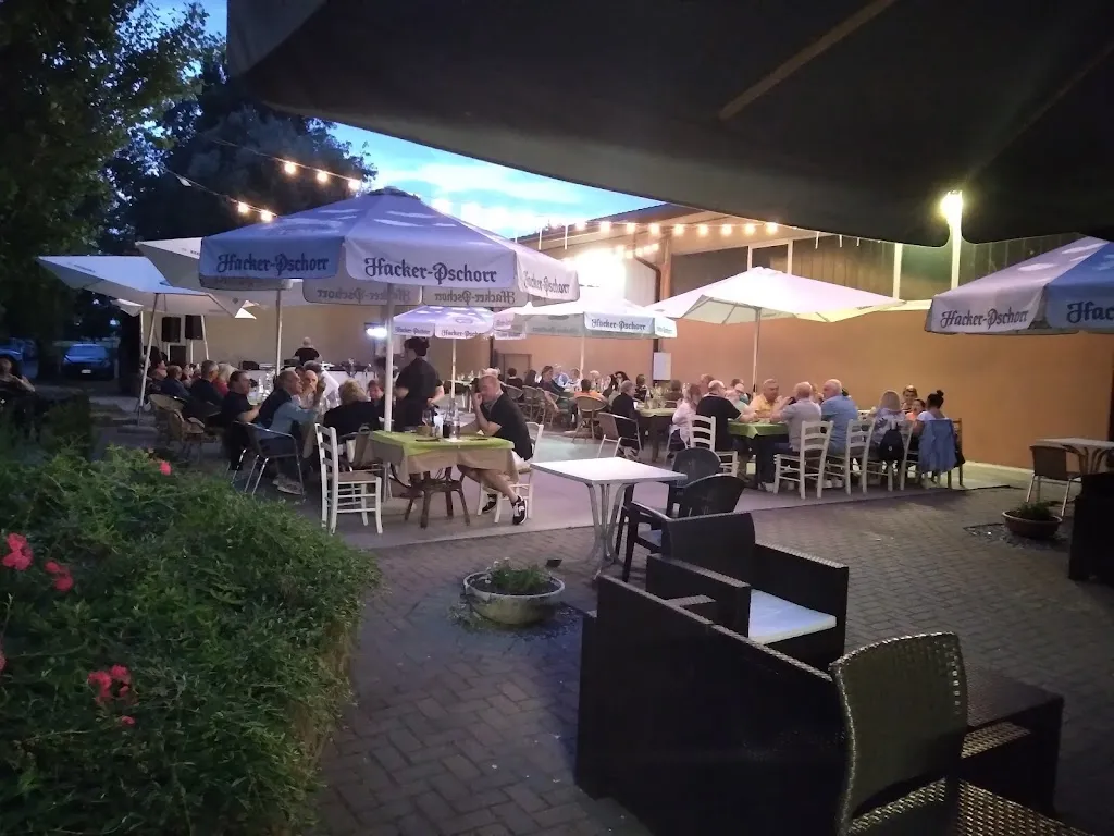 dalla Tella restaurant in Sanguinetto