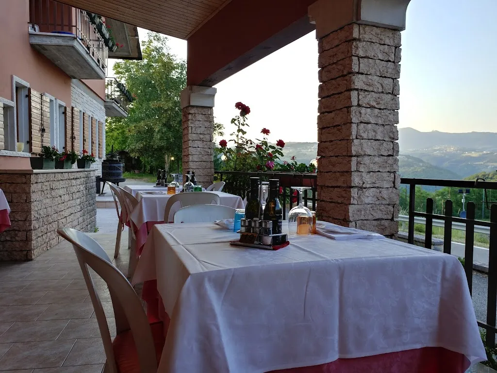 Trattoria Al Tesoro_Sant'Anna d'Alfaedo_slider_image_1