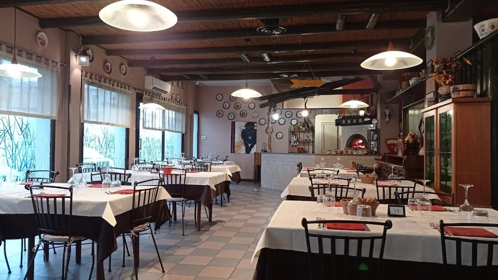 Osteria Romana restaurant in Santa Giustina in Colle