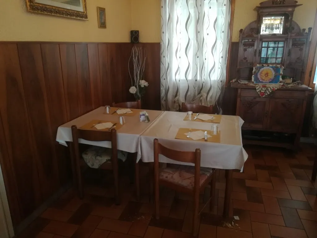 Rio Bianco Sas Ristorante Bar Hotel restaurant in Santa Giustina in Colle