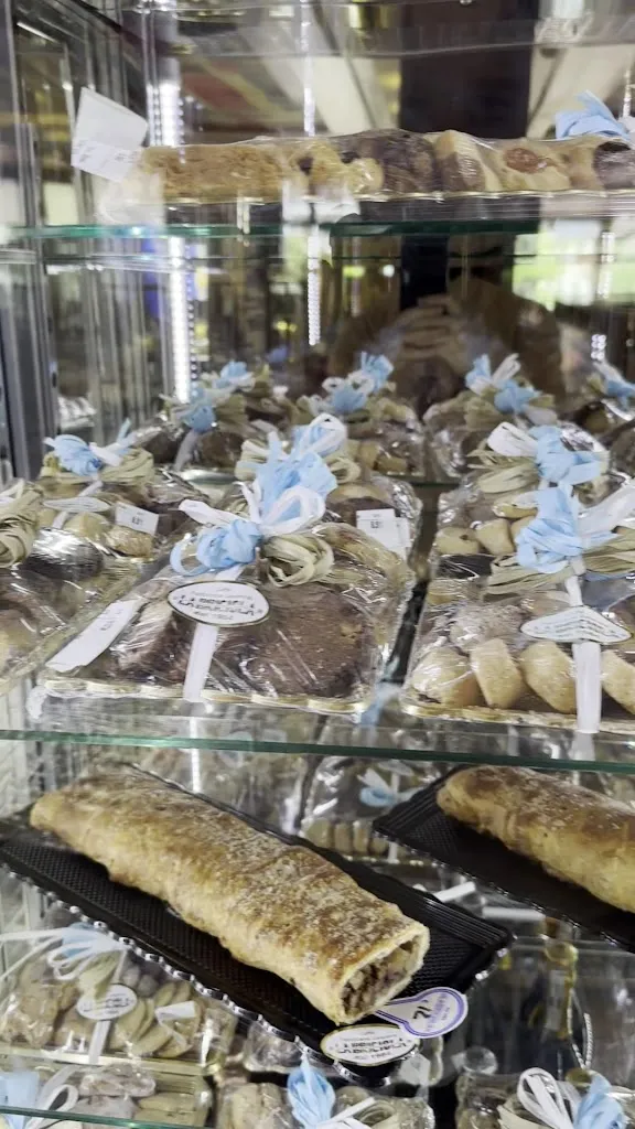 Pasticceria Gelateria La Briciola_Santa Giustina_slider_image_2