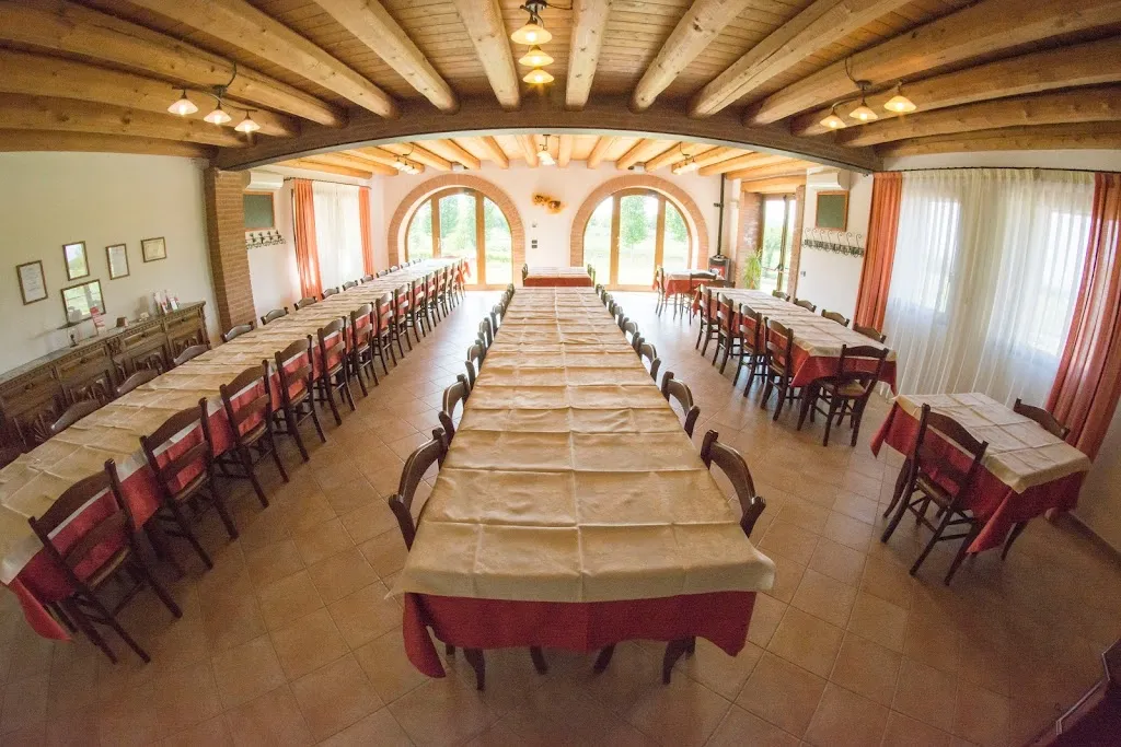 Agriturismo La Luna Nel Pozzo restaurant in Sarego