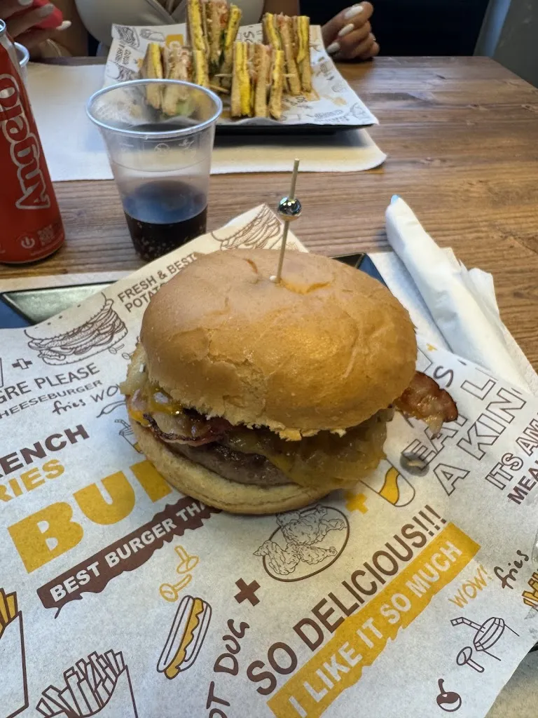 Vittorio Pavirato _Pizzeria La Siesta 2.0 Da Lambo_Schiavon_review