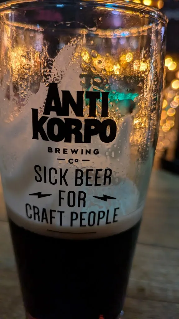 Piotr Walendziak_Pub Old Sponge_Alba Adriatica_review