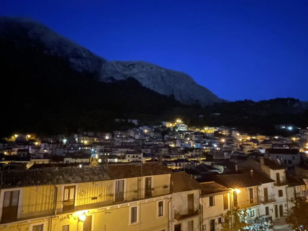 Lorenzo D'Avolio_Hotel Mastrodattìa_Celano_review