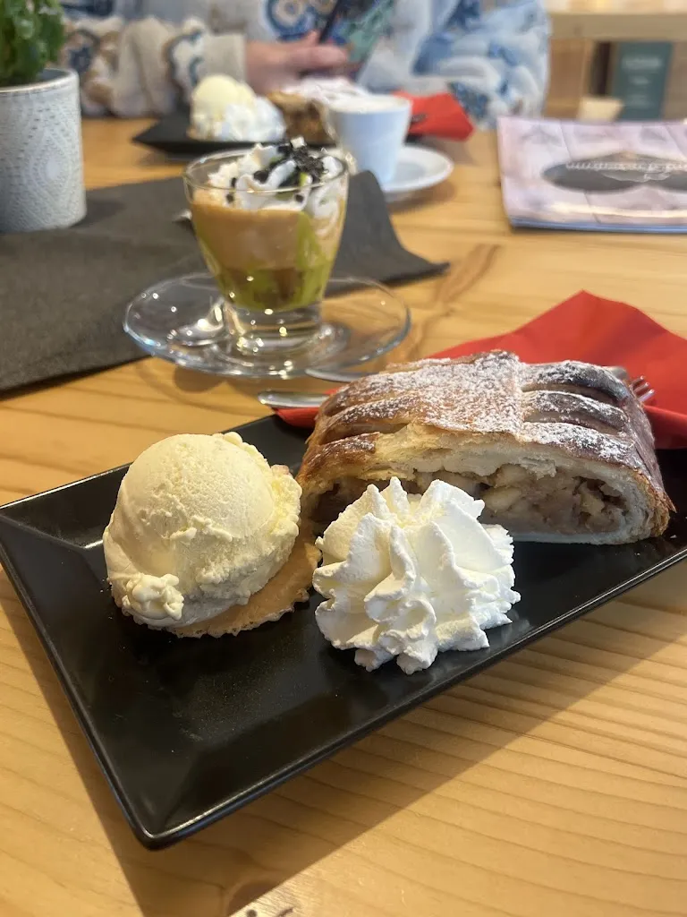 Ela G._Bar Gelateria Val Fiorentina_Selva di Cadore_recensione