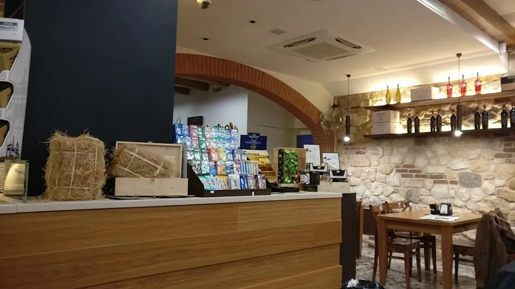 Bar Osteria Feltracco_Sernaglia della Battaglia_slider_image_1