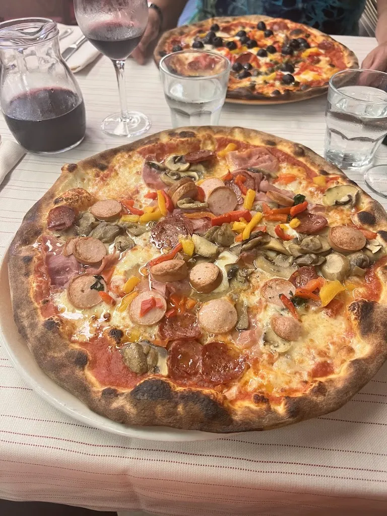 La Scogliera restaurant in Sedico