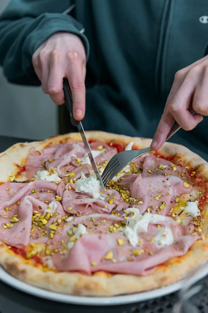 Menu_Ubi's Pizza_Sedico_image_5