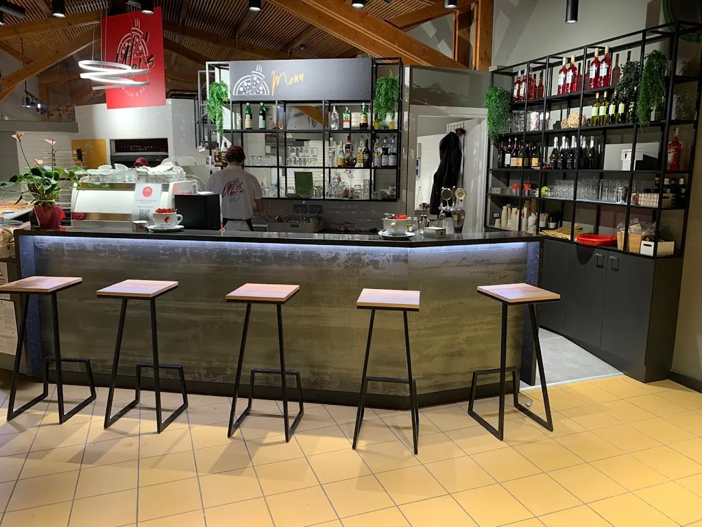 Ubi's Pizza_Sedico_slider_image_1