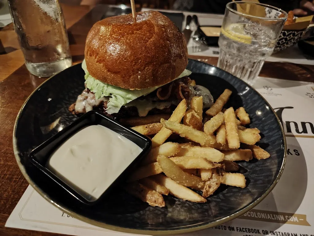 Colonial Inn SILEA - Burgers & Steaks_Silea_slider_image_3