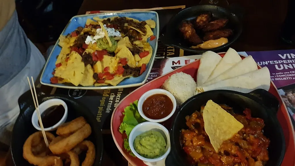 Leoniek Biemolt_Old Wild West - Silea The Space_Silea_review