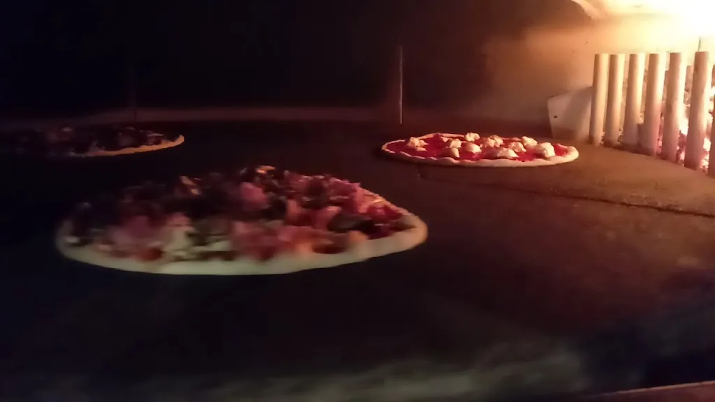 Pizzeria Nuova Parigi_Silea_slider_image_2