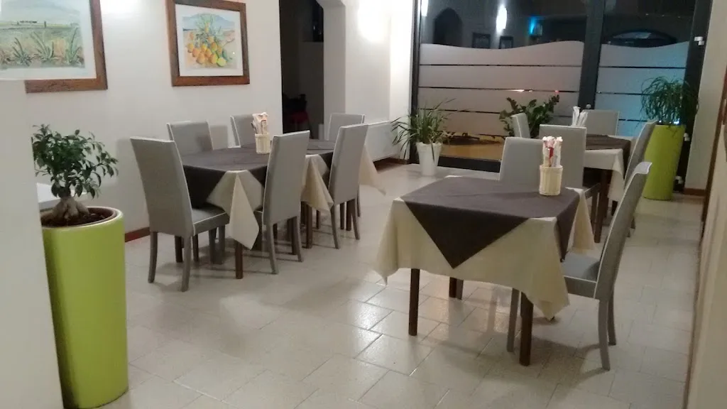 Meeting 87 restaurant in Sossano