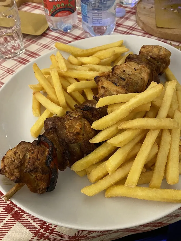 Gabri Vailati_Bar Centrale Al Porteghetto | Birreria, Aperitivi, Ristorante, Hamburger, Enoteca e Tabacchi_Sossano_review