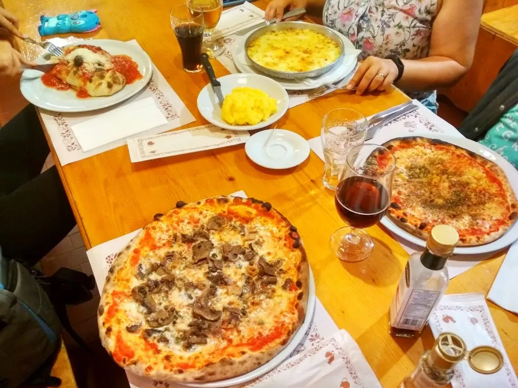 Kathrin Freedman_Al Fogolar_Sovramonte_review