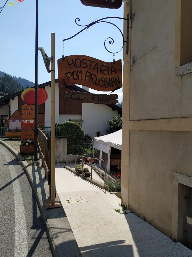 Hostaria Pom Prussian_Sovramonte_slider_image_1