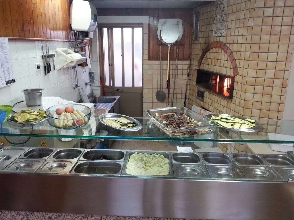 Pizzeria Merlin restaurant in Solesino