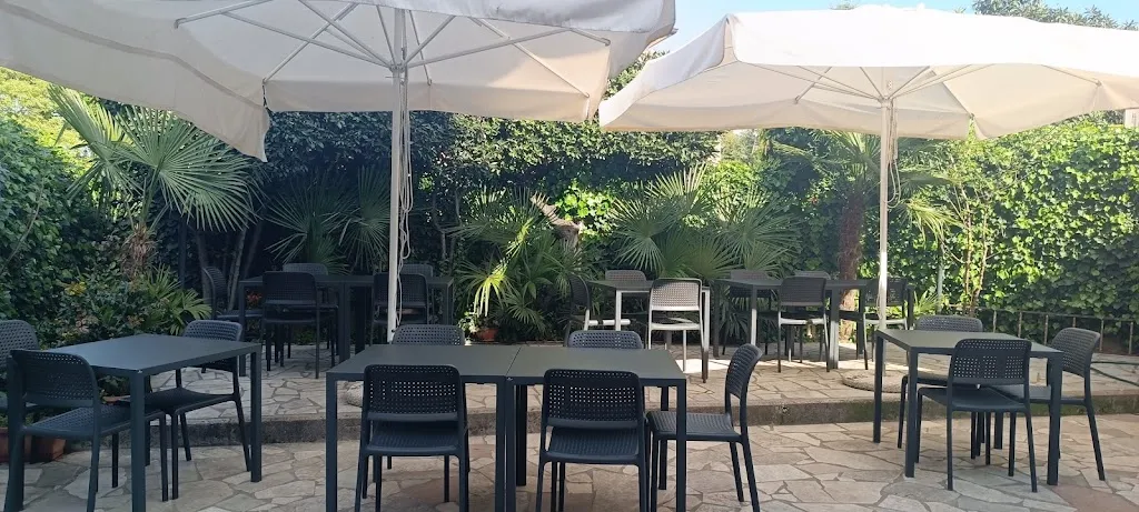 Trattoria Tre Colli restaurant in Sommacampagna