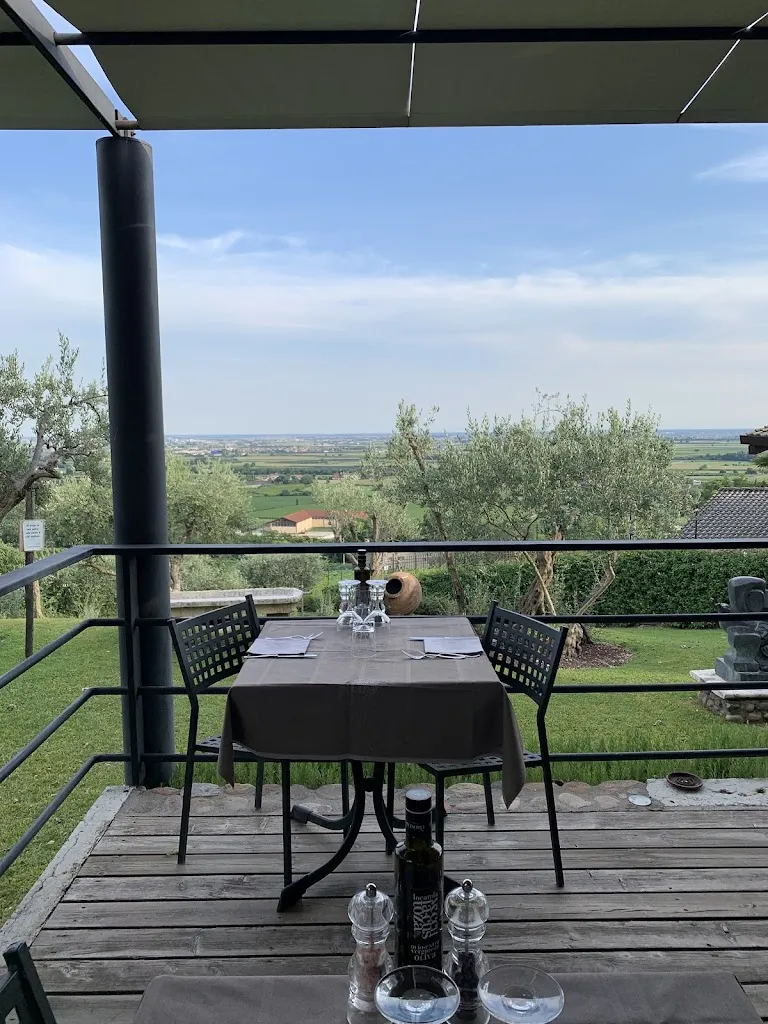 Ristorante Locanda Vecchia Custoza Sas restaurant in Sommacampagna