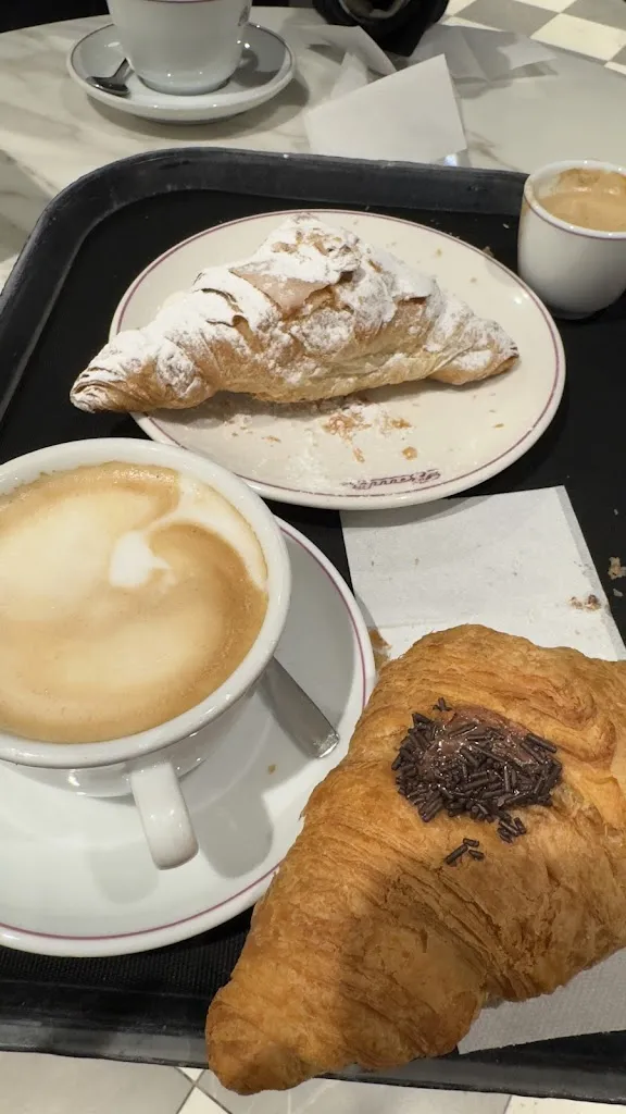 Prathima Simhadri_Bauli in Autostrada_Sommacampagna_review