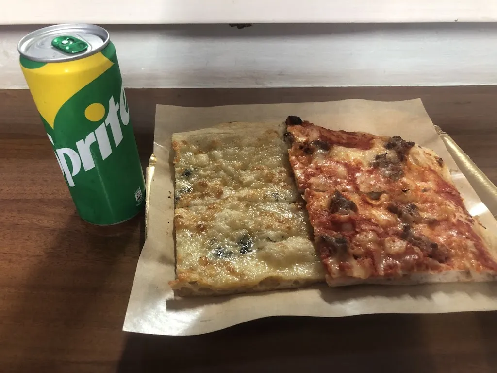 Pizzeria da Cesarina_Celano_slider_image_2