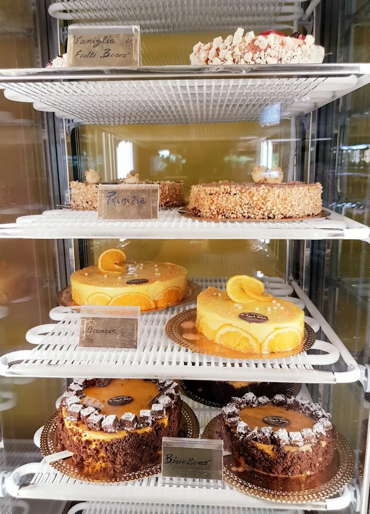 Menu_L'Angolo Goloso di Bertasi Emilio e C. S. A. S._Stienta_image_2