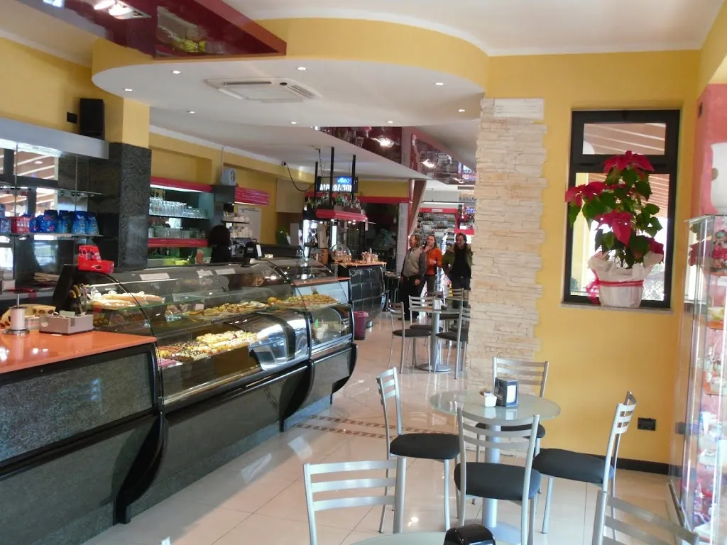 L'Angolo Goloso di Bertasi Emilio e C. S. A. S._Stienta_slider_image_1