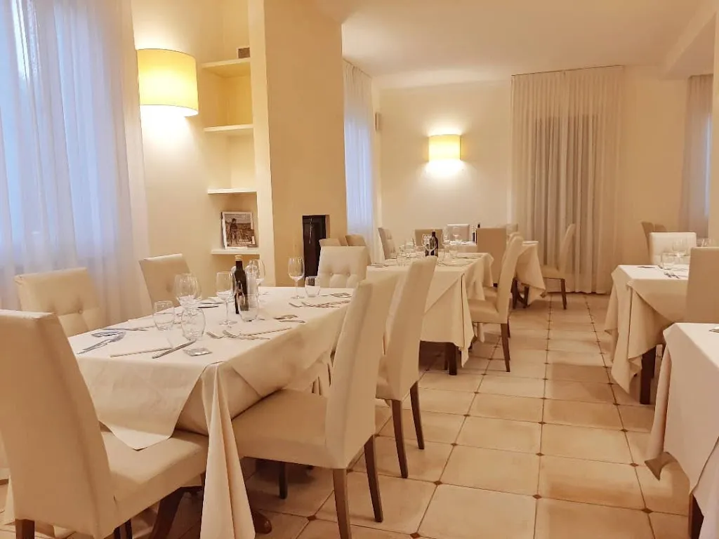 Villa Pepoli_Stienta_slider_image_1