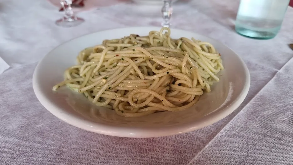 paloma fernandez_Pane E Vino_Stienta_review