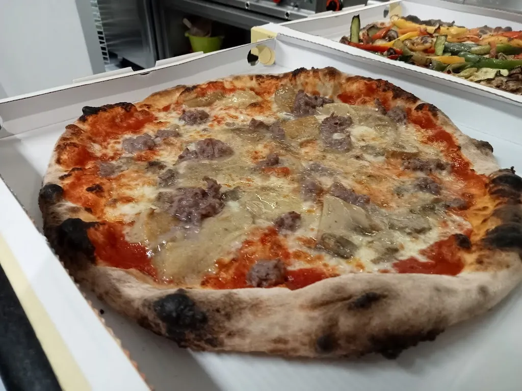 Pizzeria Ragnetto Hanburgeria Stienta_Stienta_slider_image_2