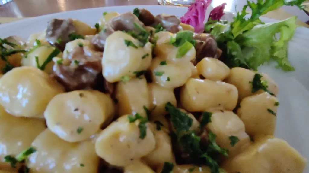 Centro Caseario e Agrituristico Tambre Spert Cansiglio - Bar Bianco_Tambre_slider_image_2