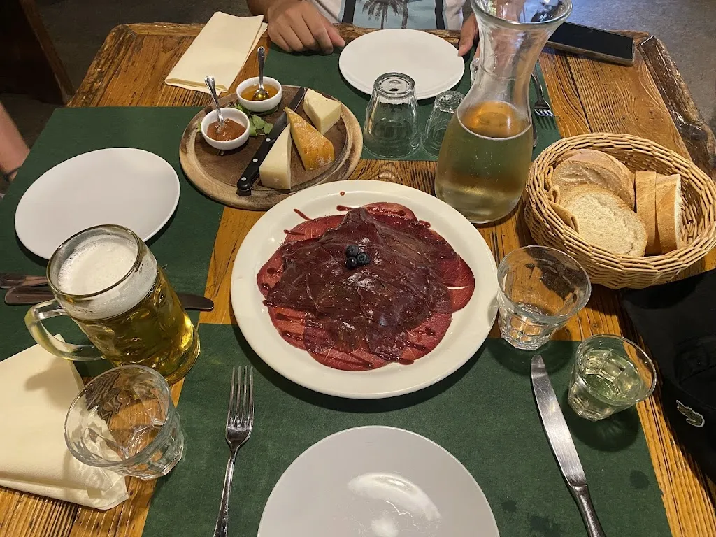 Elias Hadid_Casera Le Rotte_Tambre_review