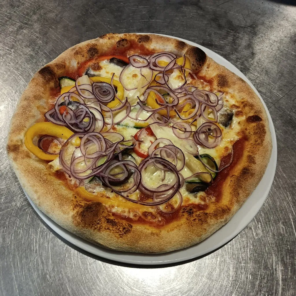 Pizzeria Al Campanile_Taglio di Po_slider_image_2