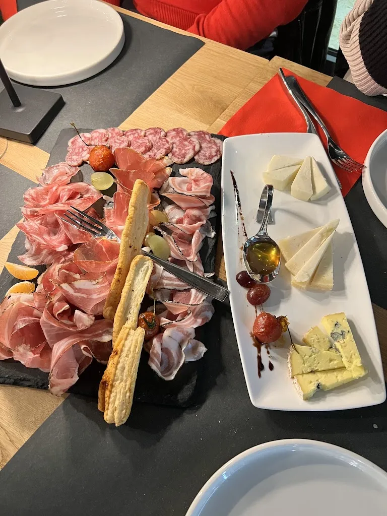 Tiziana Celardo_Ristorante & Marcelleria 