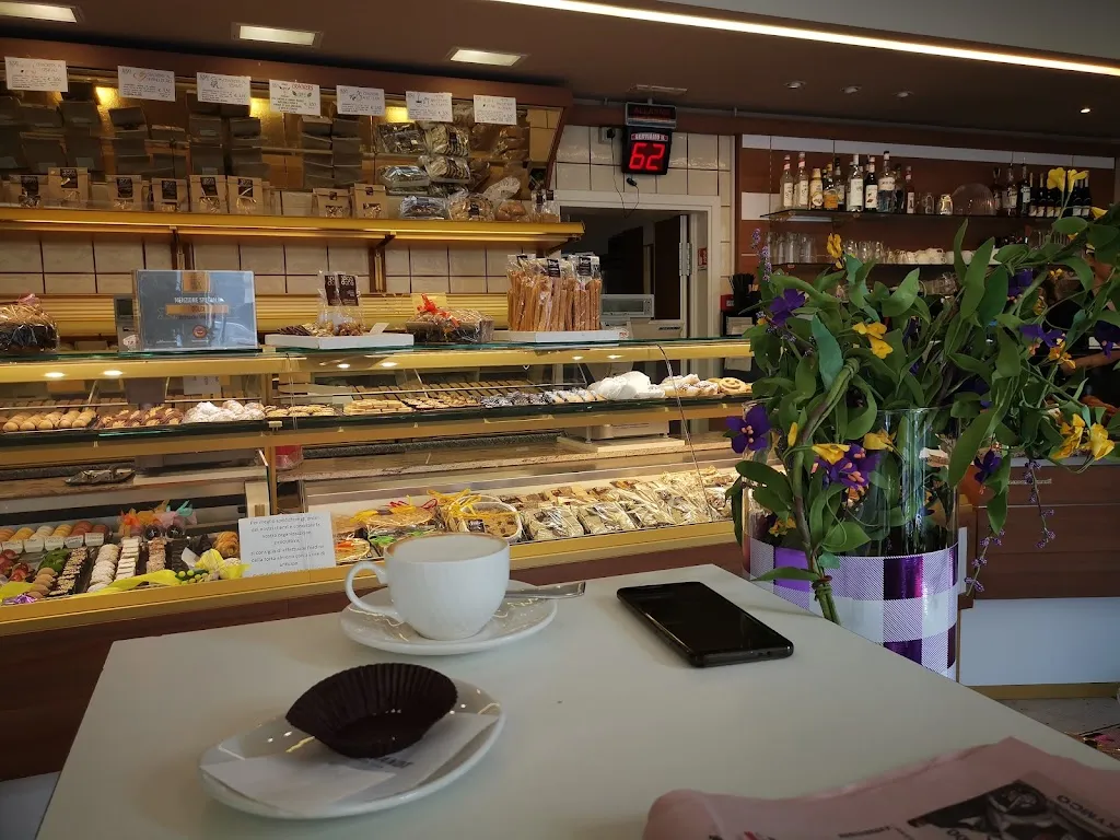 Luca PD_Sarto Spiga d'Oro - Pasticceria Panificio_Tombelle_review