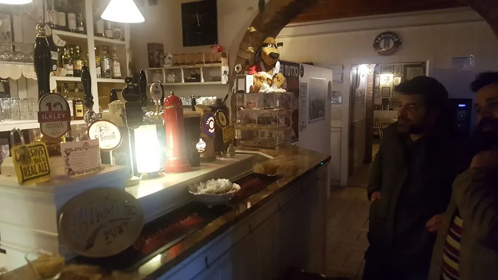 Daniele Poggiana_Cheers Pub_Tombolo_review