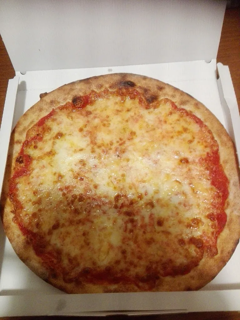 Carla Bianchi_Turbo Pizza_Tombolo_review