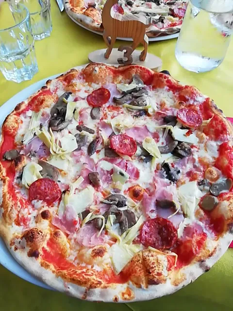 Bar Pizzeria Cimone _Tonezza del Cimone_slider_image_2